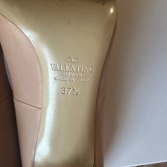 Valentino Garavani Extreme Heel Nappa Pump - Picture 15 of 16